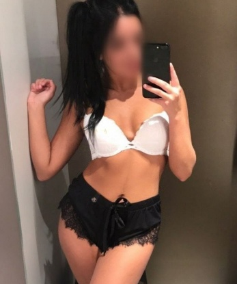 😘 Мое тело создано для наслаждения: изгибы грациозные, кожа нежная и шелковистая, грудь и ягодицы упругие 🍑 Забудь обо всех заботах и окунись в мир удовольствия со мной. Ты можешь быть уверен, что со мной ты получишь максимум удовольствия и незабываемые ощущения. 💫 Мои клиенты всегда остаются довольными. Меня отличают деликатность, эмпатия и сексуальная страсть. 🔥 Я создана, чтобы исполнить твои самые интимные желания. Жду тебя, чтобы подарить тебе море удовольствия! 🌹 Фото реальные, без ретуши. Рада встрече в Москве. Валентина